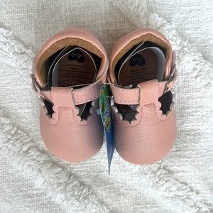 Blush Myggpp baby shoes size 0-6 months